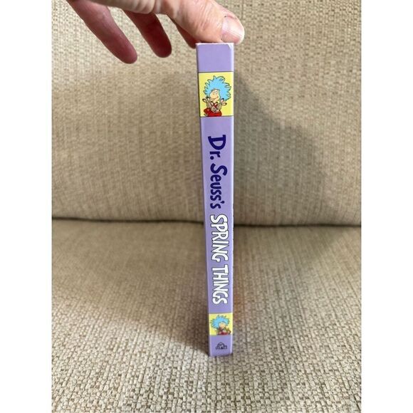 Dr. Seuss’s Spring Things Board Book NEW - Picture 2 of 9